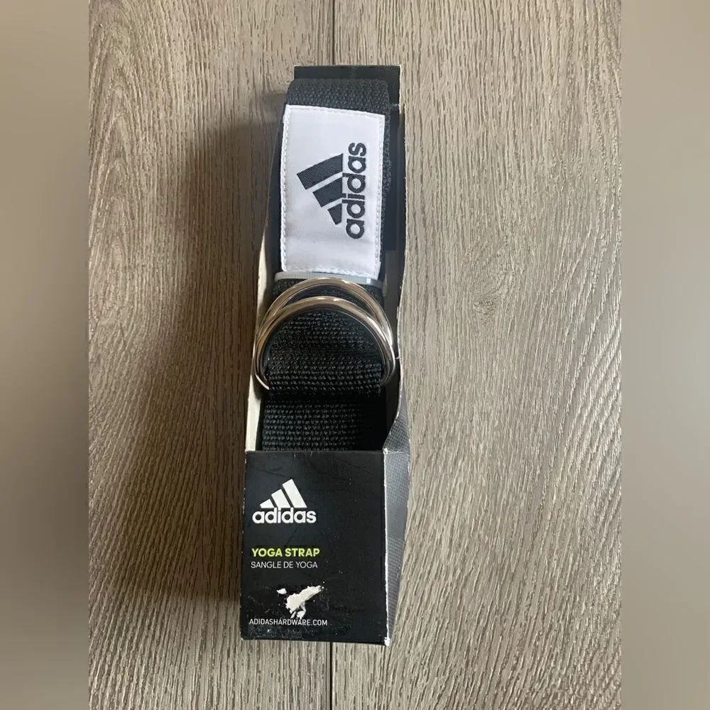 Adidas Yoga strap, anti slip and easy to adjust, durable tight woven textured